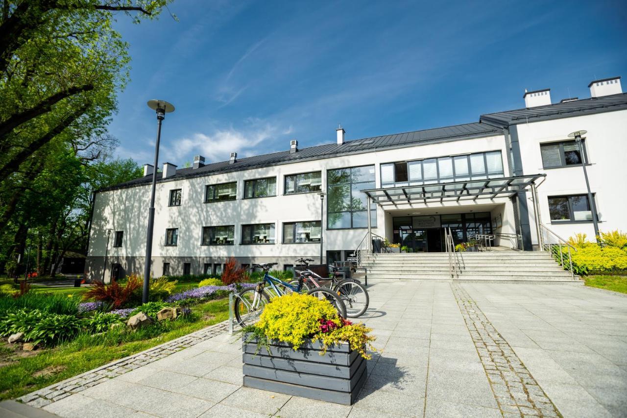 Centrum Rehabilitacji Spolecznej I Zawodowej Zaz Sloneczne Wzgorze Tarnów Exterior foto