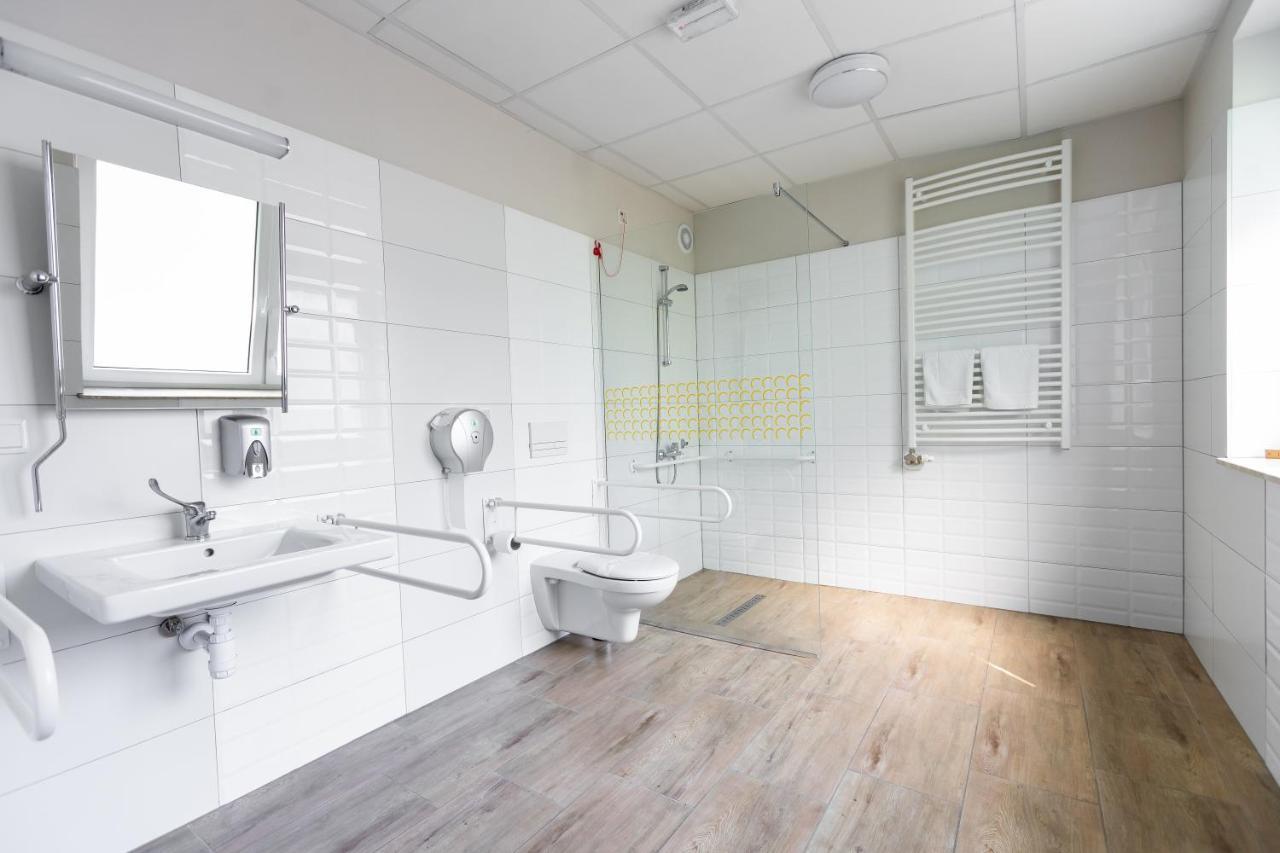 Centrum Rehabilitacji Spolecznej I Zawodowej Zaz Sloneczne Wzgorze Tarnów Exterior foto