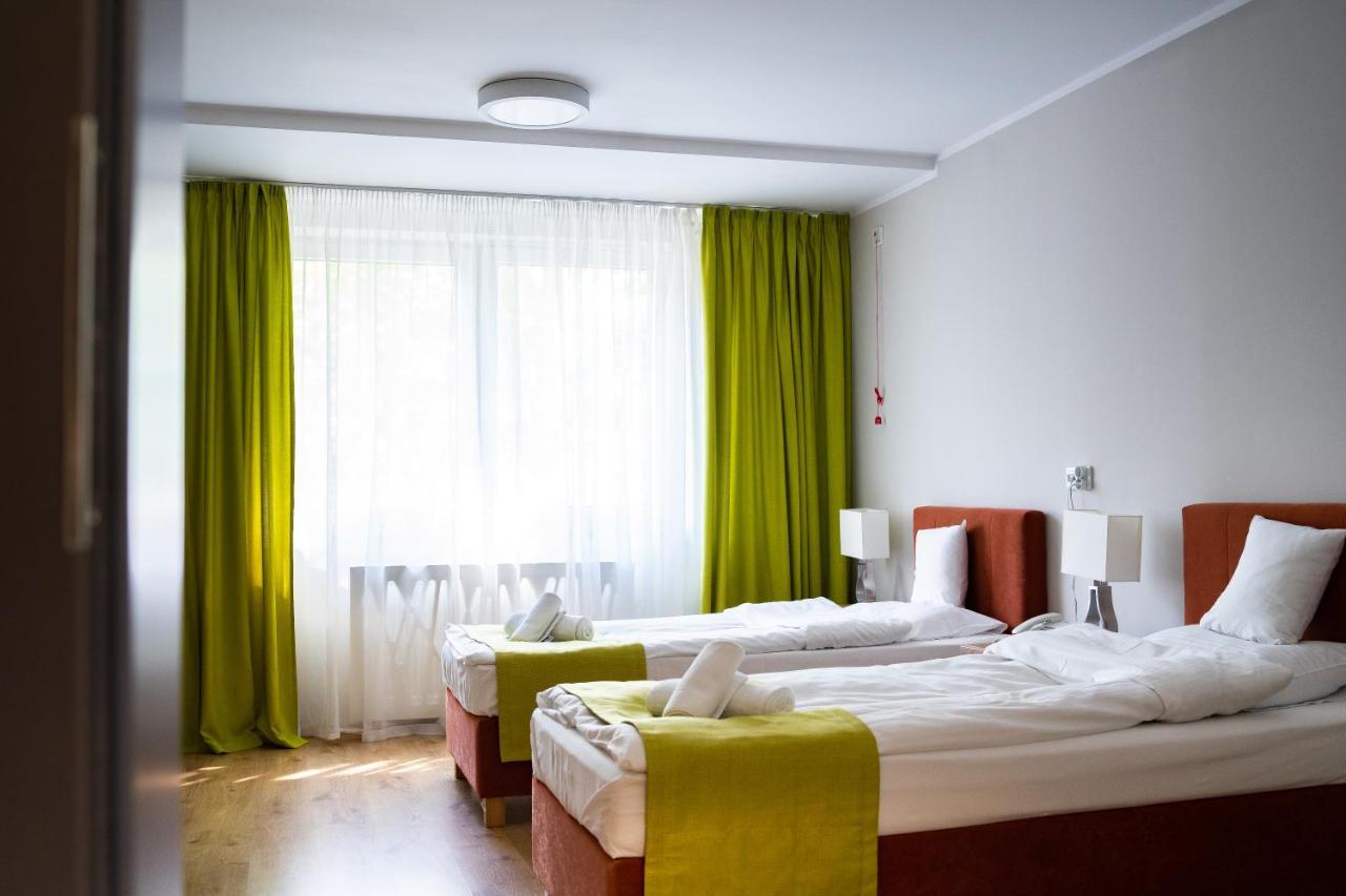 Centrum Rehabilitacji Spolecznej I Zawodowej Zaz Sloneczne Wzgorze Tarnów Exterior foto