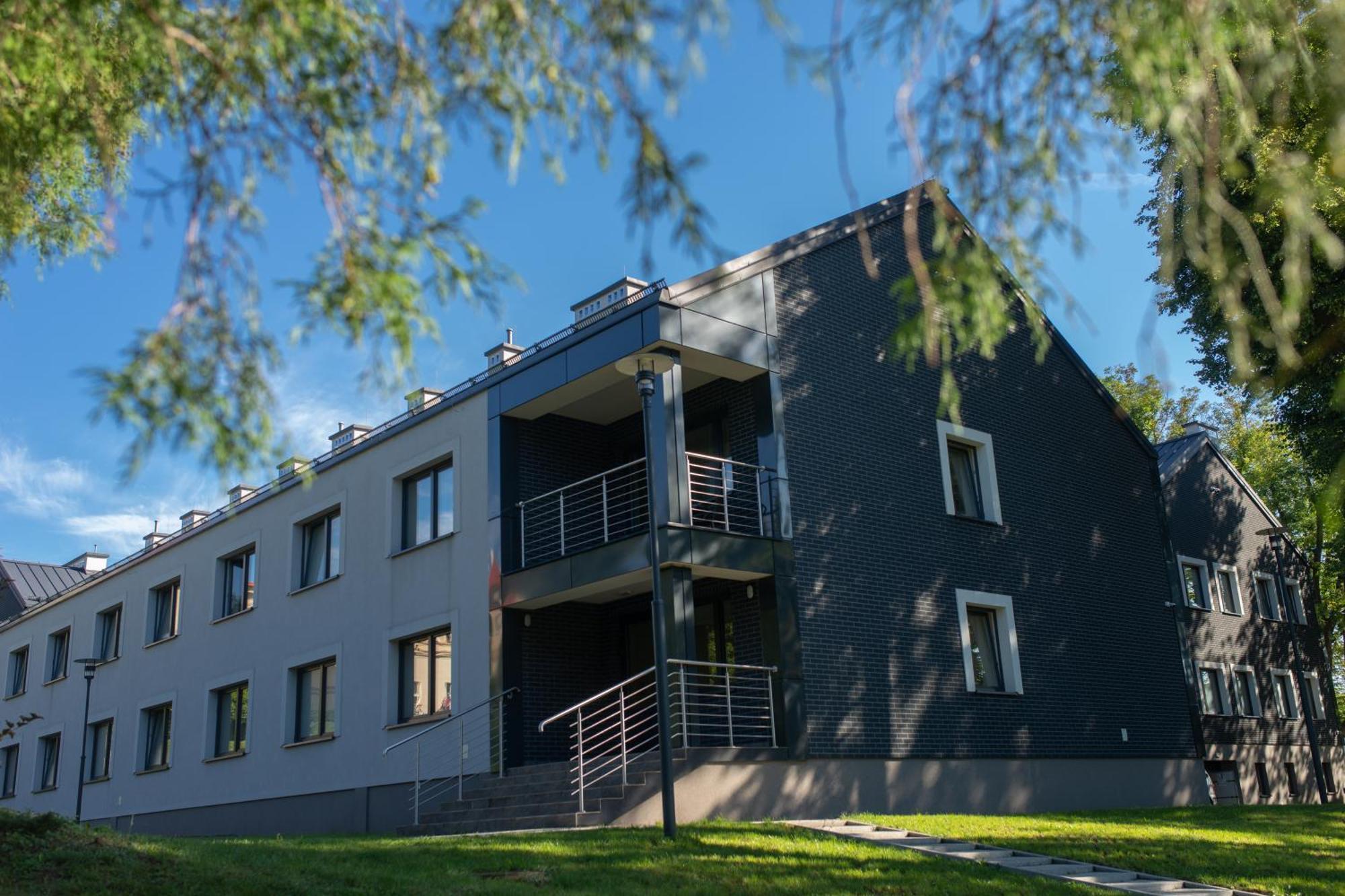 Centrum Rehabilitacji Spolecznej I Zawodowej Zaz Sloneczne Wzgorze Tarnów Exterior foto